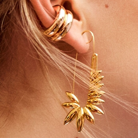 ⭐️ 2/$24 Fancy Gold Safety Pin Earrings ⭐️ - Picture 5 of 5